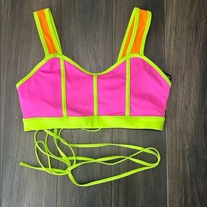 PELOTON X BRITTANY ALLEN STRAPPY BRALETTE - Large